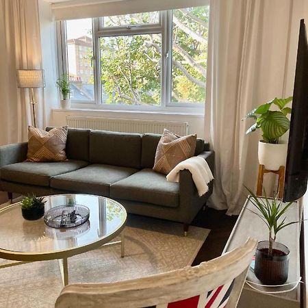 Newly Refurbished 2 Bedroom Apartment In South Λονδίνο Εξωτερικό φωτογραφία
