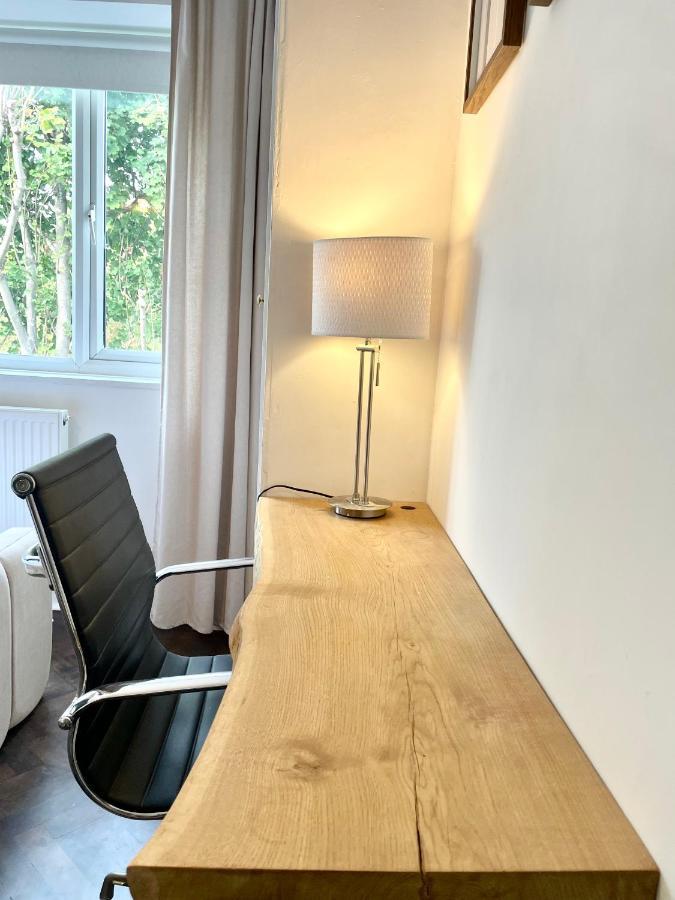 Newly Refurbished 2 Bedroom Apartment In South Λονδίνο Εξωτερικό φωτογραφία