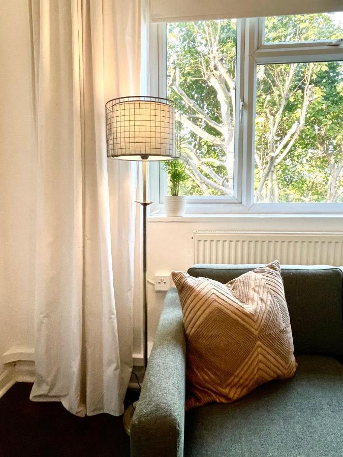Newly Refurbished 2 Bedroom Apartment In South Λονδίνο Εξωτερικό φωτογραφία