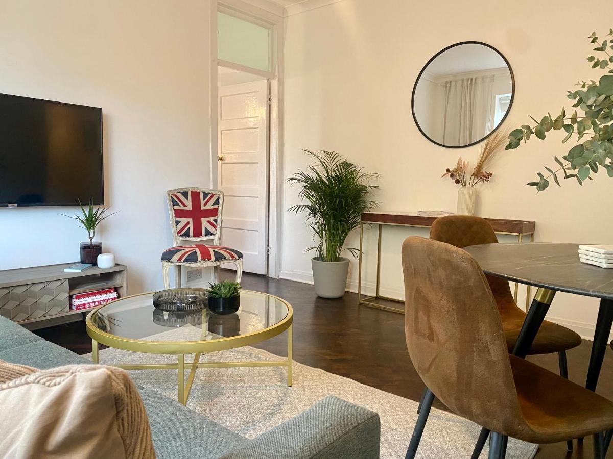 Newly Refurbished 2 Bedroom Apartment In South Λονδίνο Εξωτερικό φωτογραφία