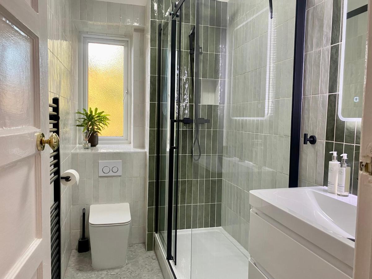 Newly Refurbished 2 Bedroom Apartment In South Λονδίνο Εξωτερικό φωτογραφία